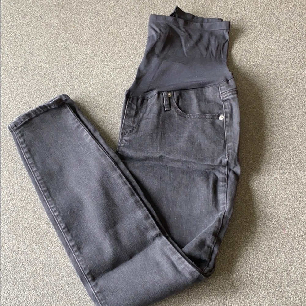 Gap maternity jeans. Black size 27